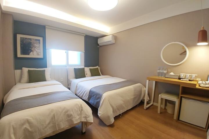 Room 25 of 88