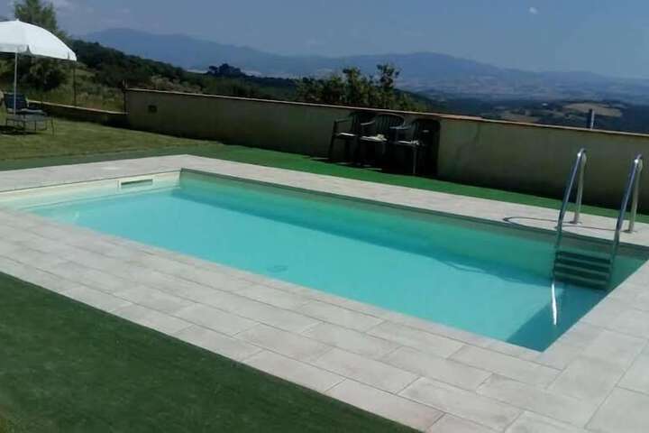 Pool 14 of 39