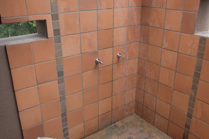Room 6 of 15