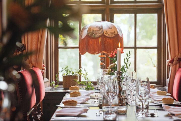 Dining 36 of 56