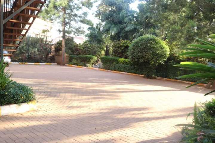 Property Grounds 23 of 25