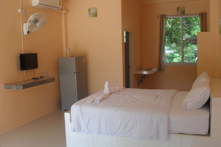 Room 5 of 60
