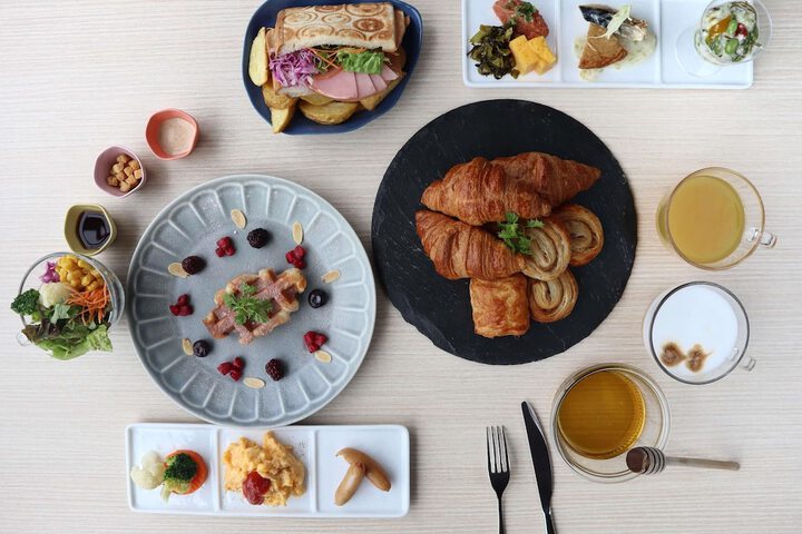 Dining Photos