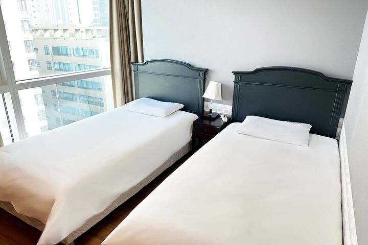 Room 46 of 77