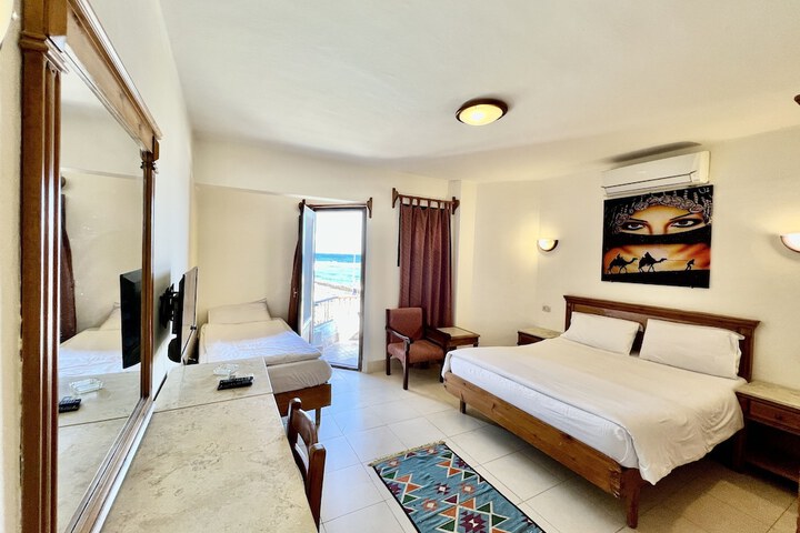 Room 19 of 72