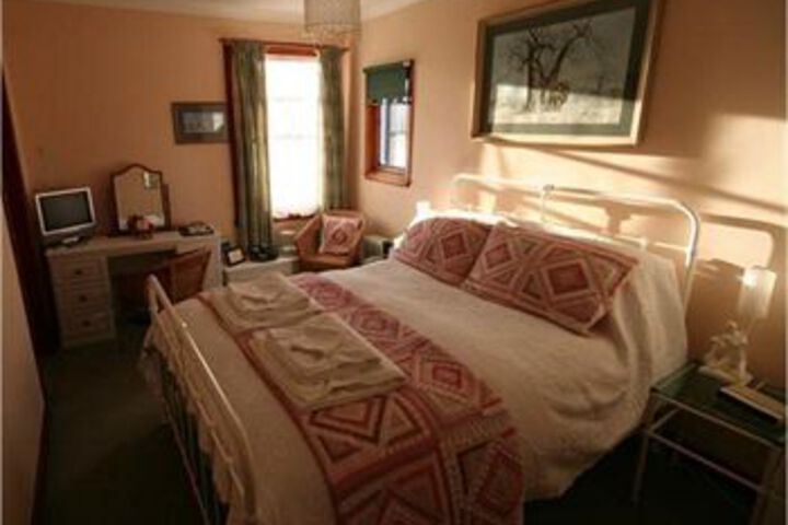 Room 12 of 26
