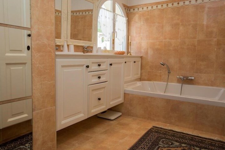 Bath Interior