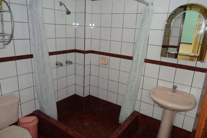 Room 15 of 23