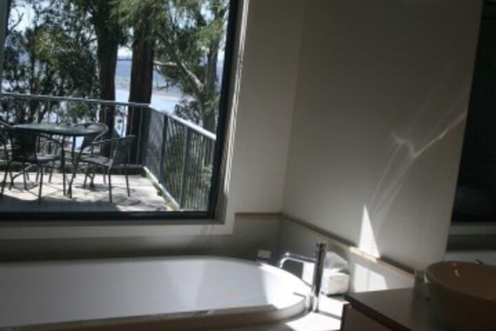 Room 35 of 43