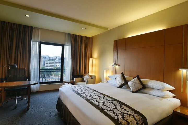 Room 21 of 86