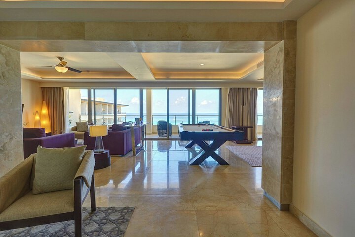 Room 46 of 167