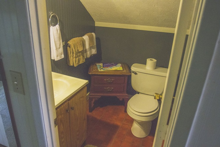 Room 80 of 137