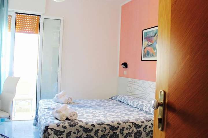 Room 8 of 23