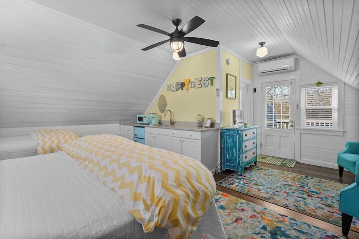 Room 16 of 48
