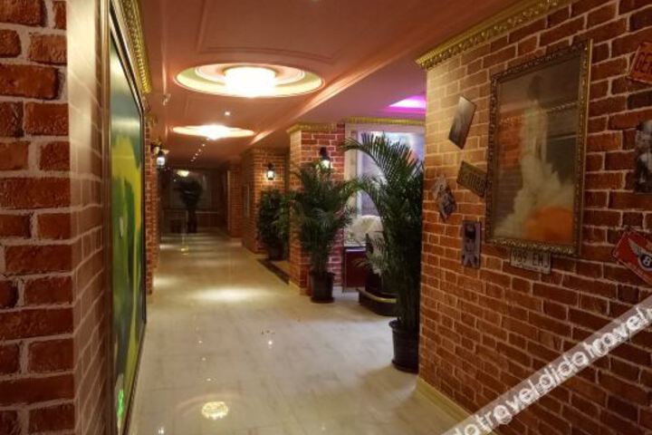 Hotel Interior 9 of 30