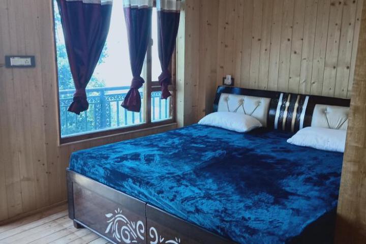 Madhav Palace Homestay Fagu