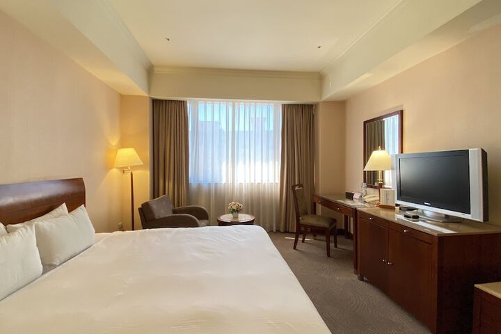 Room 40 of 77