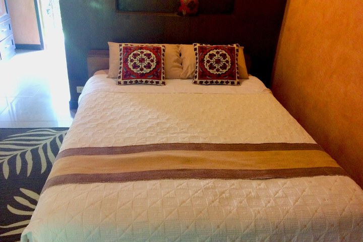 Room 10 of 74