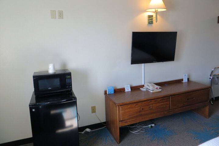 Room 10 of 60