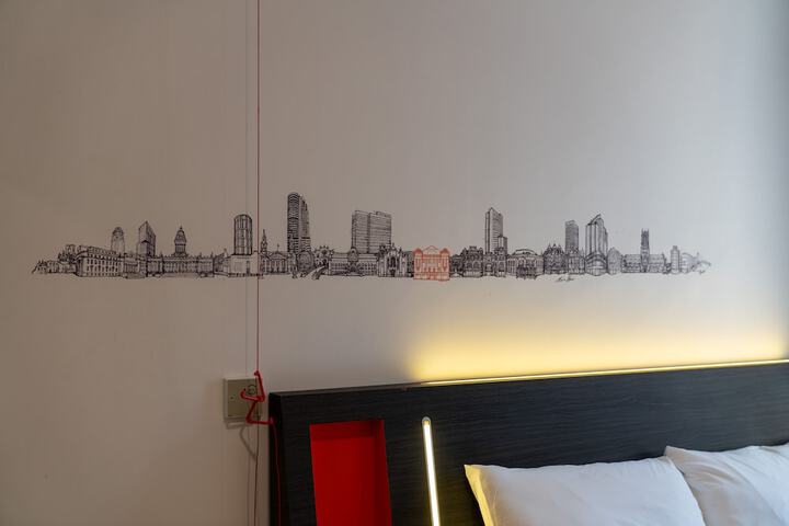 Room 5 of 39
