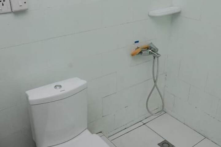 Room 16 of 22