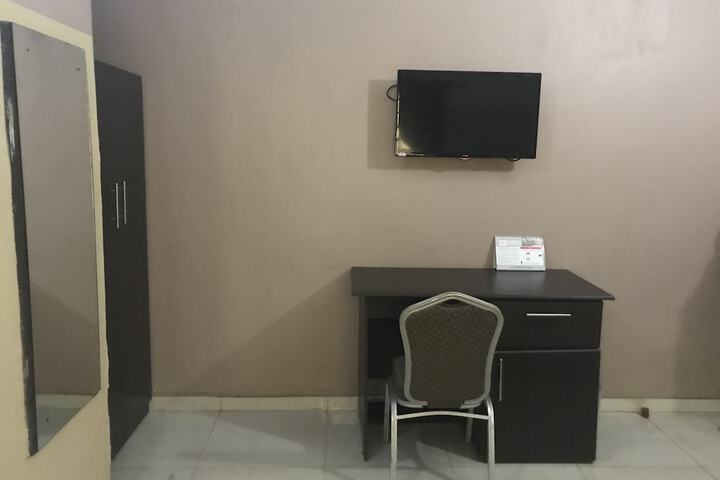 Room 19 of 29