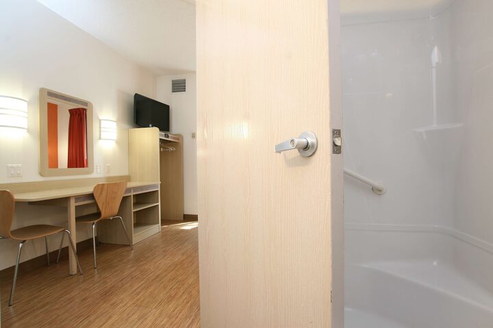 Double Room Disability Accessible (8 of 13)