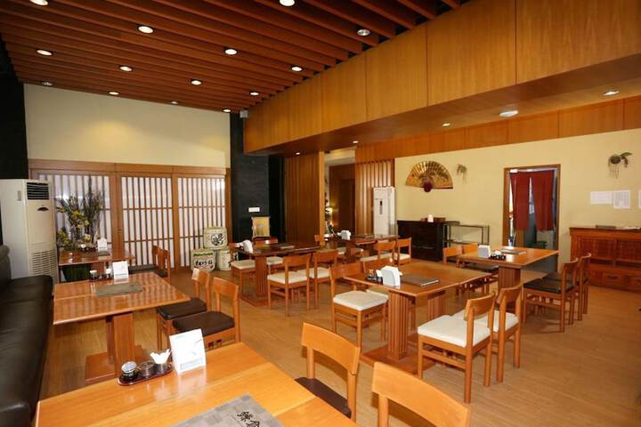 Restaurants