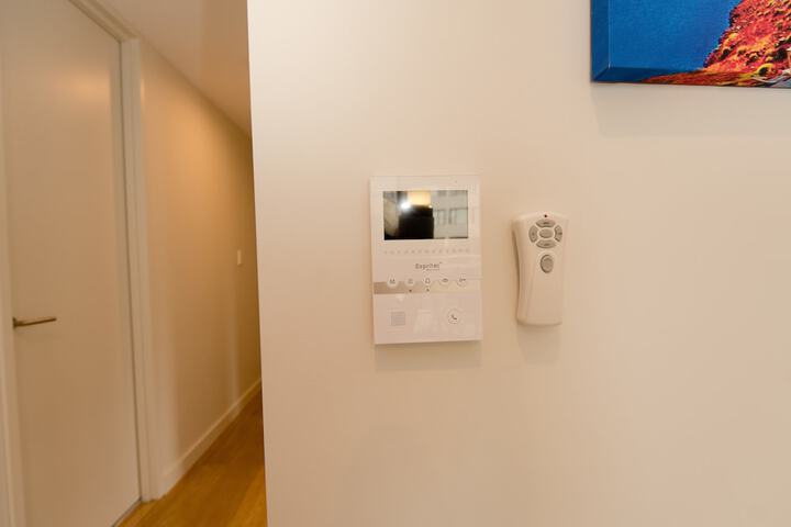 Room 18 of 27