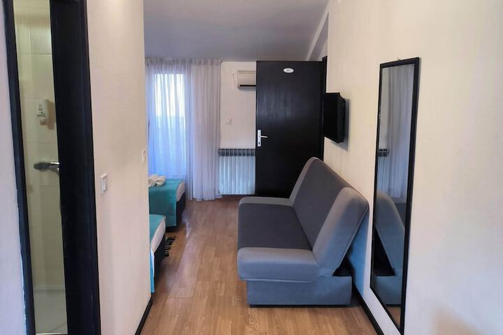 Room 29 of 44
