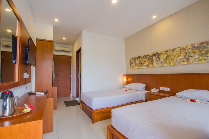 Room 12 of 91