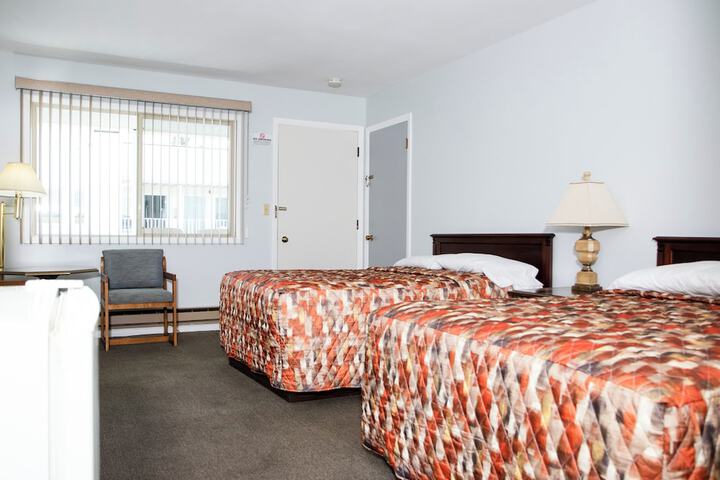 Room 12 of 38
