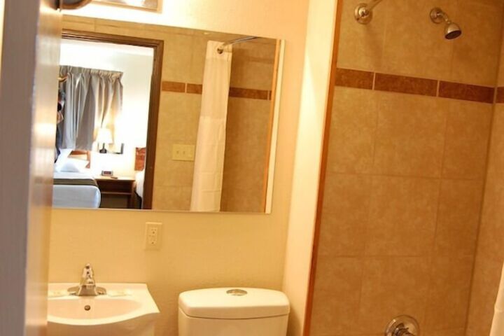 Room 26 of 33