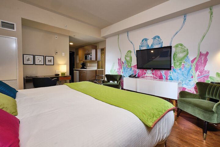 Room 41 of 108