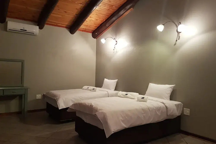 Room 2 of 9