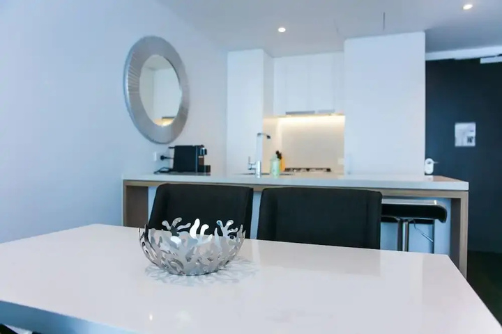 Sophisticated Modern Pad