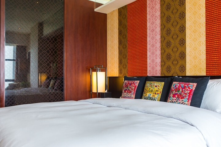 Room 22 of 80