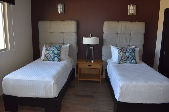 Room 53 of 146