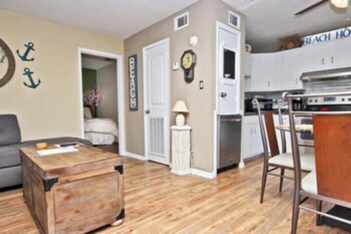 General 8 of 18