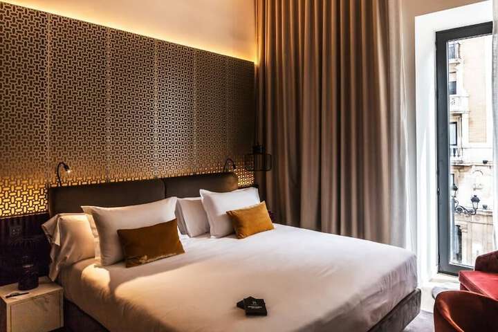 Room 44 of 94