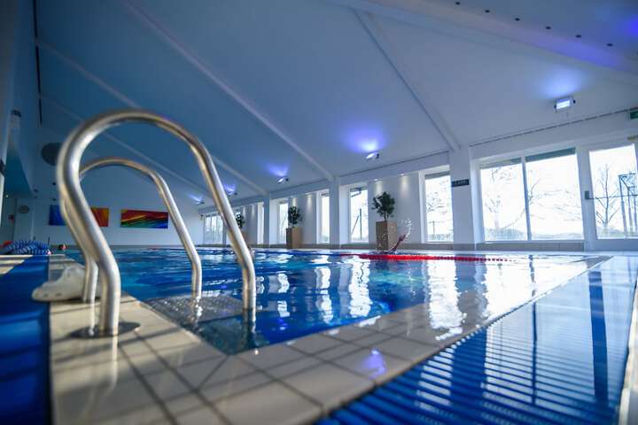 Pool 23 of 43