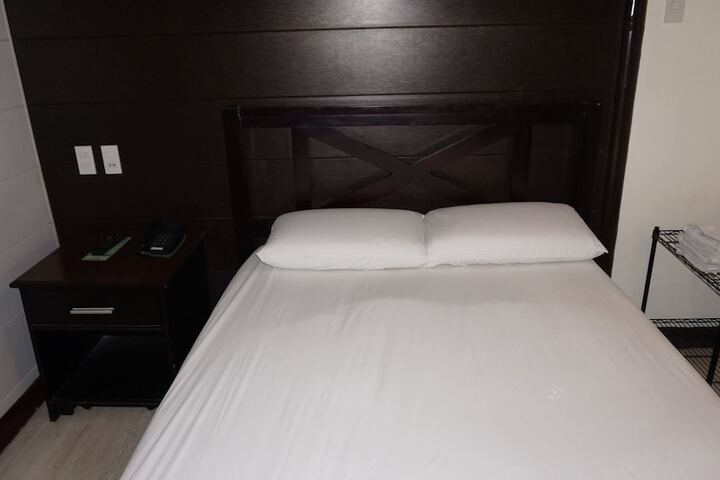 Room 11 of 50