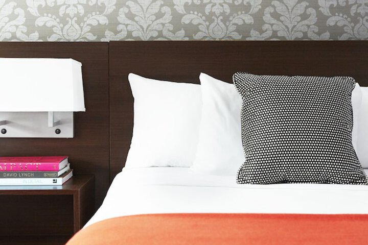 Standard Room, King or Two Doubles (2 of 11)