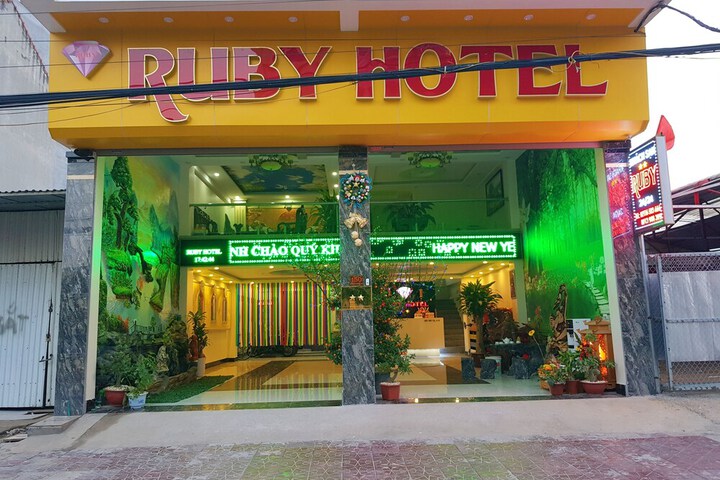 Hotel 30 of 37