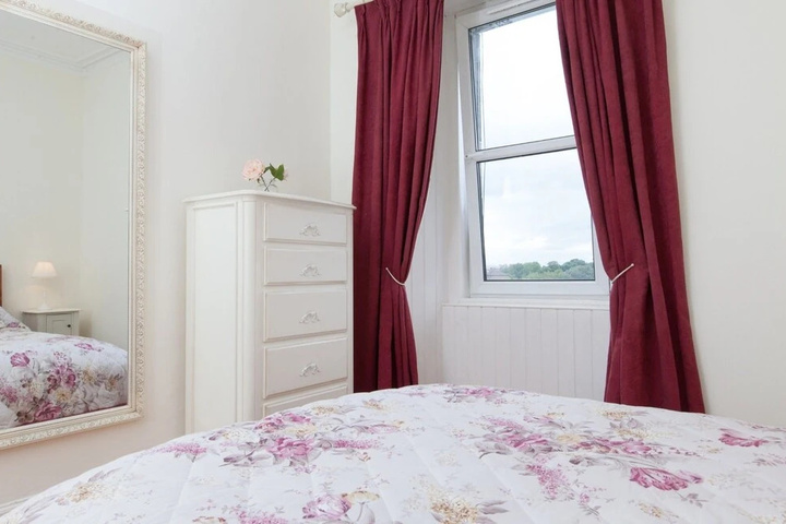 Room 3 of 22