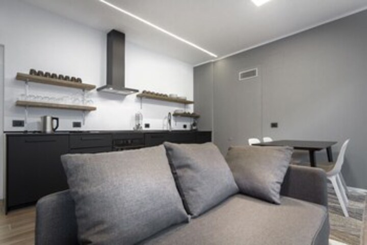 Room 8 of 20