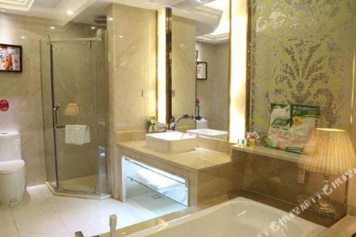 Yifang Holiday Hotel
