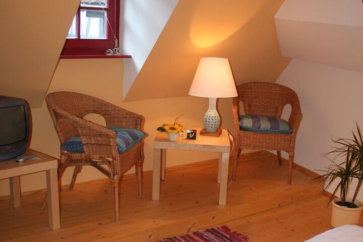 Room 10 of 23