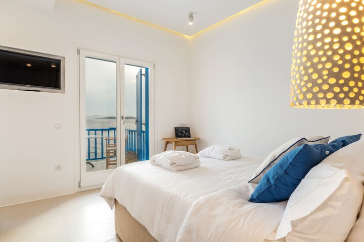 Room 9 of 44