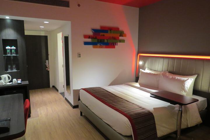 Room 7 of 49